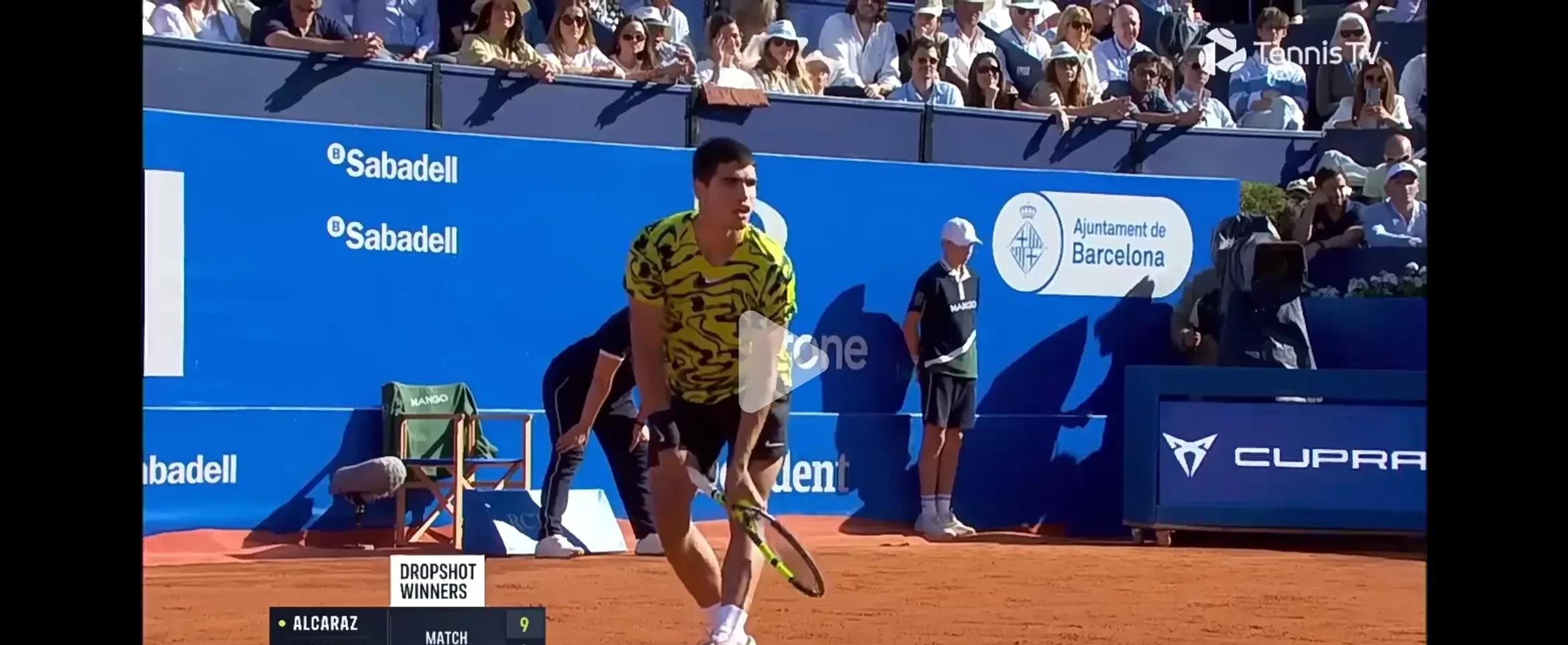 亚博-关于高尔夫赛场再起风云：塞北青龙队小胜剑门火狐队，脚步移动更到位赛后更衣室沸腾的信息